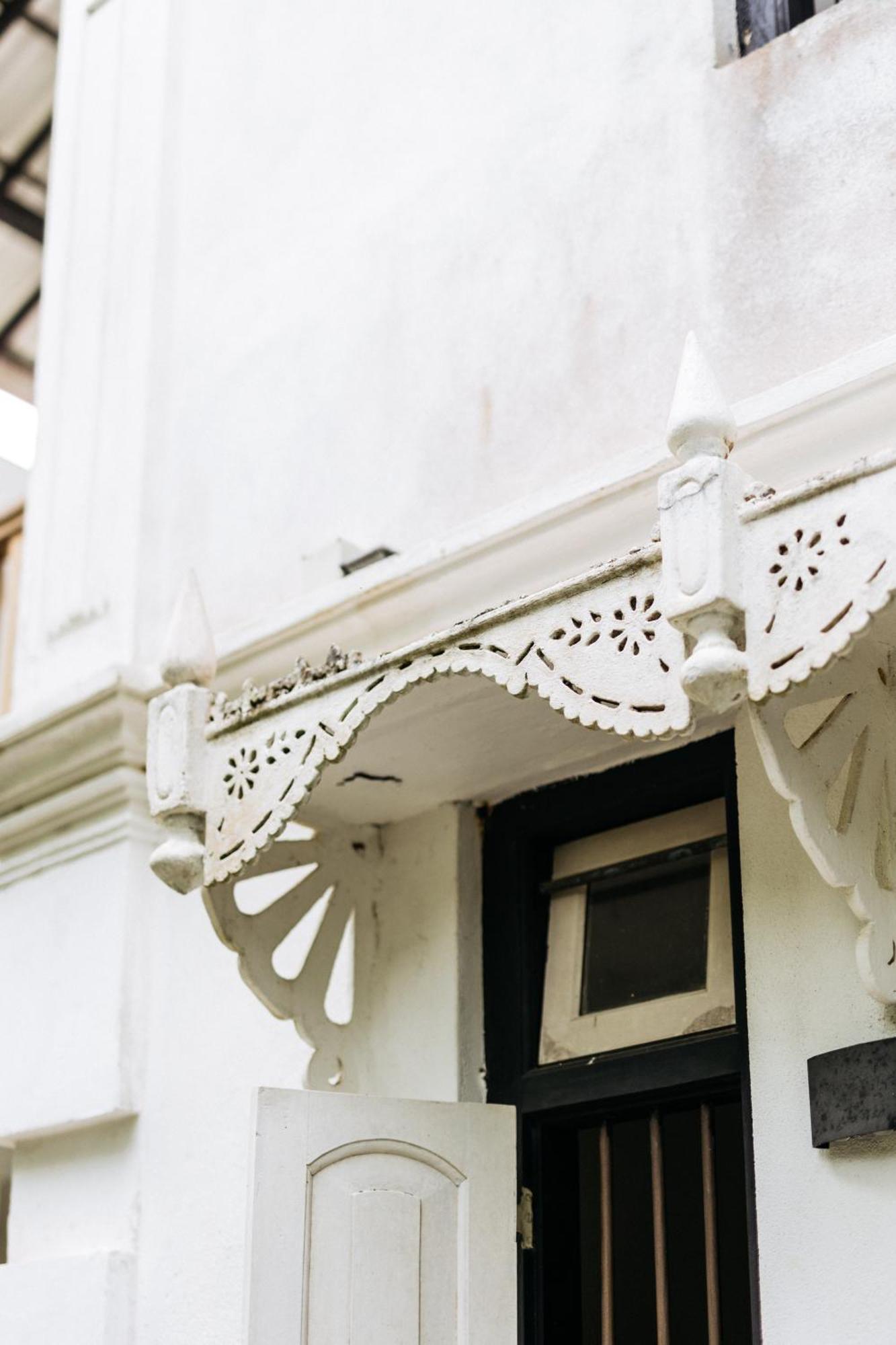 Watu House Hotel Диквела Екстериор снимка